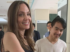 «Я смутила всех своим ужасным плачем»: Анджелина Джоли подробно рассказала, как провожала сына в университет