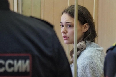 Дело актрисы, ранившей Илью Деля, завершено примирением