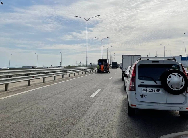 Движение по Крымскому мосту приостановлено | ya62.ru
