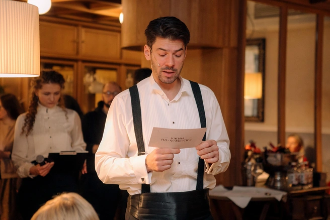 Актеры вперемешку зачитывали отрывки из разных произведений  | Источник: предоставлено театром «Красный факел»