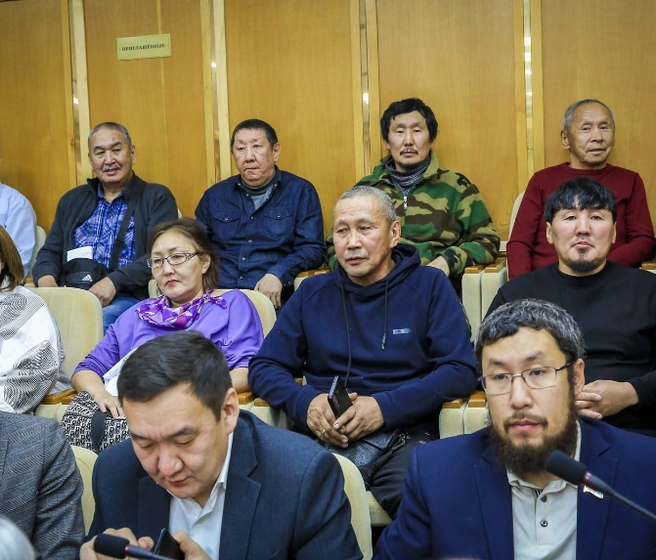 Жители Якутска на публичных слушаниях | Источник: Василий Кононов / пресс-служба Госсобрания Ил Тумэн