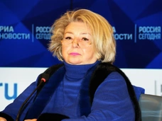 Давление и боли в груди. К Татьяне Тарасовой вызвали скорую