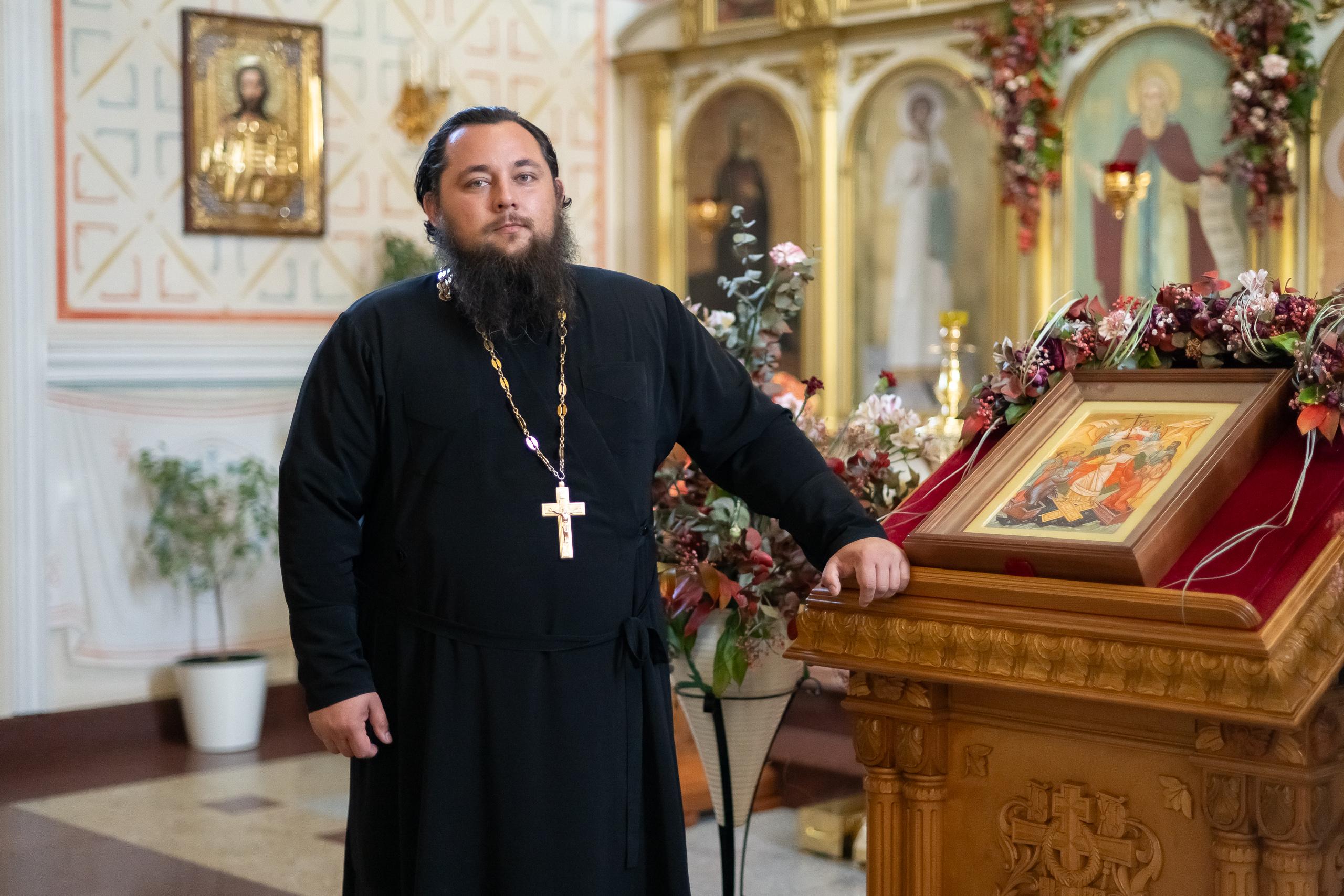 Для меня христианство стало панк-культурой: как рок-музыкант стал настоятелем храма отцом Дионисием