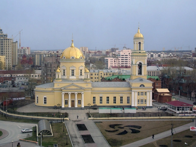 Свято-Троицкий кафедральный собор в наши дни | Источник: Const st / Wikimedia.org