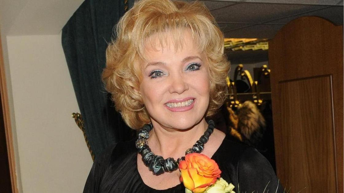 Екатерина Шаврина без ума от мужа, который младше ее на 30 лет — они впервые появились вместе на людях