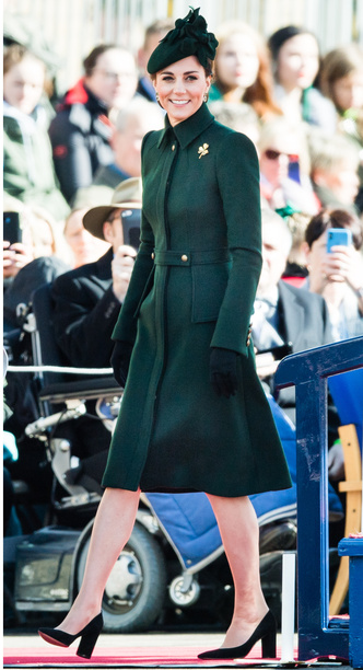Все цвета радуги: почему герцогиня Кейт так любит яркие пальто