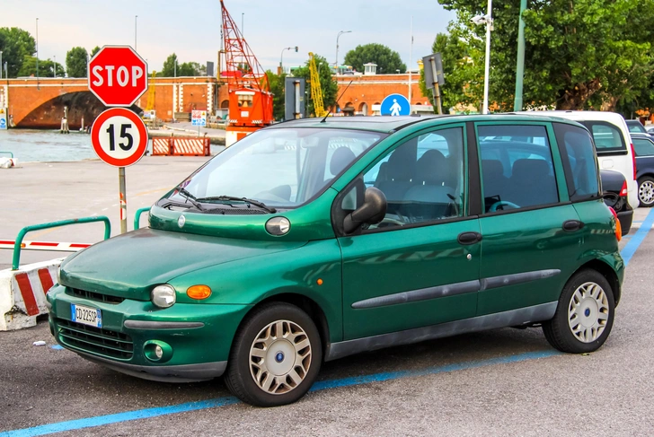 Fiat Multipla | Источник: Art Konovalov/Shutterstock/Fotodom.ru