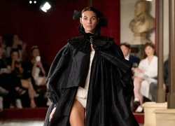 Dior выходит, Maison Margiela возвращается: перестановки в календаре Недели высокой моды в Париже, осень-зима 2025-2026