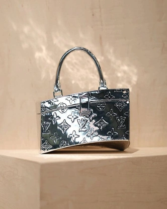 Фрэнк Гери создал коллекцию сумок для Louis Vuitton