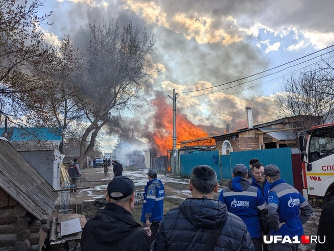 Огонь сильный | Источник: Булат Салихов / UFA1.RU