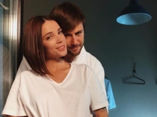 Возлюбленная Ивана Жидкова наслаждается материнством