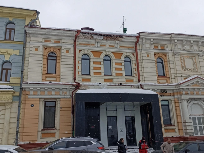 Вид объекта культурного наследия вызвал у мэра серьезные замечания. | Источник: Дарья Воробьева / NN.RU