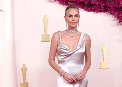 10 жемчужных платьев «Оскара-2024»