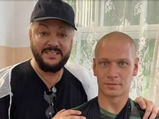 Встреча с Киркоровым, скандал с женой и тяжелые ранения: истории добровольцев, ушедших на СВО