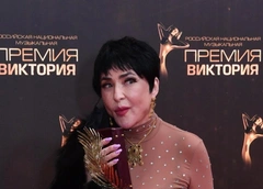 У Лолиты срывается тур по России: «Концерт в Томске отменили за двое суток. Директор зала не хочет меня видеть»