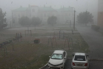 На Омск надвигаются ливни, грозы и град
