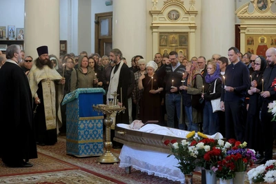 Прощание с рок-журналистом Андреем Бурлакой в Петербурге
