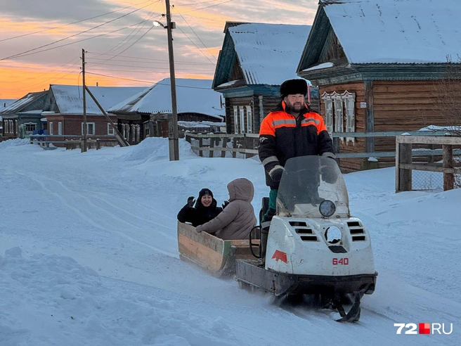 Мы целый день провели в Заболотье. Рассказываем вам, почему дорога для местных жителей так необходима | Источник:  Семен Громов 