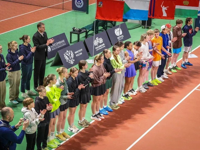 Финальные игры в парных разрядах состоятся 10 апреля, а в одиночных — 11 апреля. | Источник: АНО «Развитие ракеточных видов спорта»