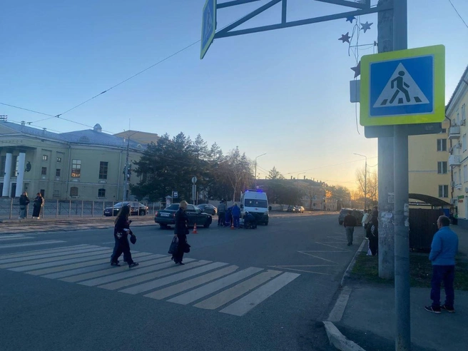 В Новотроицке 19-летний водитель «Лады-Приоры» сбил на «зебре» двоих пешеходов | Источник: УМВД России по Оренбургской области