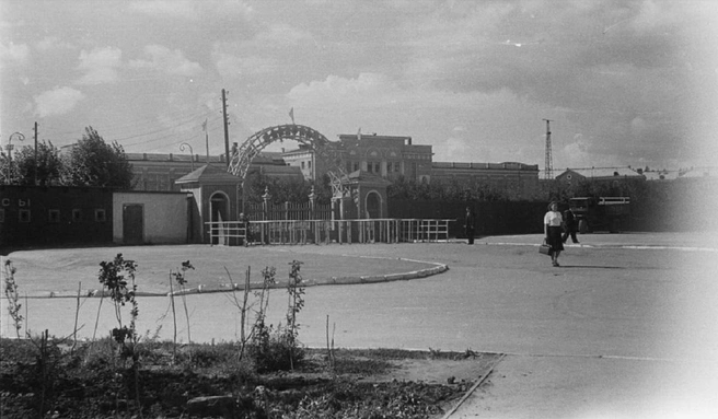Стадион «Авангард» с 1960-х заметно изменился | Источник: Pastvu.com
