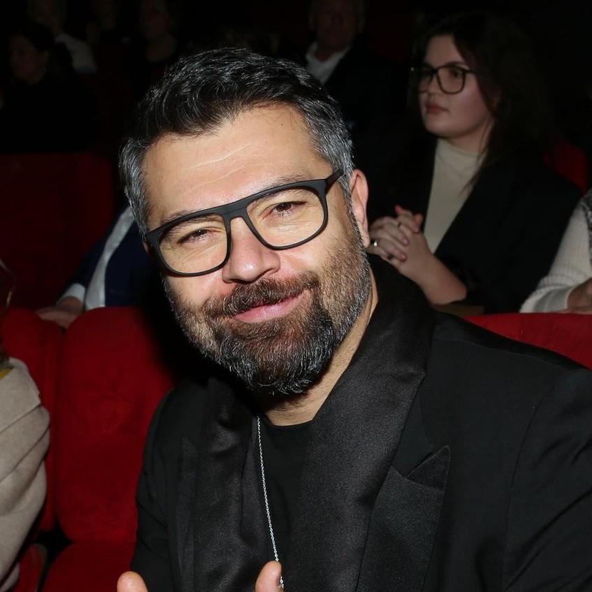 Красотка, страстно танцевавшая с Алексеем Чумаковым, ответила на слова об измене артиста Юлии Ковальчук