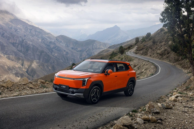 Evolute i-Joy имеет длину 4,3 метра, колесную базу — 2,7 метра. По размерам он близок к Hyundai Creta (Solaris HC) | Источник: пресс-служба компании Evolute