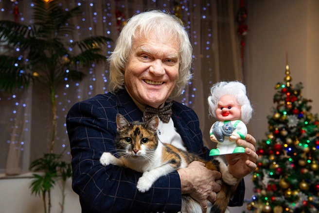 Самый добрый клоун пока не собирается покидать сцену, а готовится к Новому году | Источник: Максим Воробьев / E1.RU