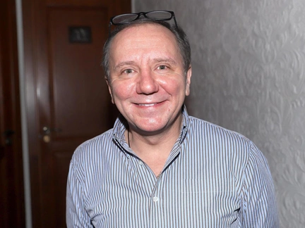 Омолодился, но так и не женился. Михаил Гребенщиков после «Фабрики звезд», ссоры с Пугачевой и драки с Пирцхалавой