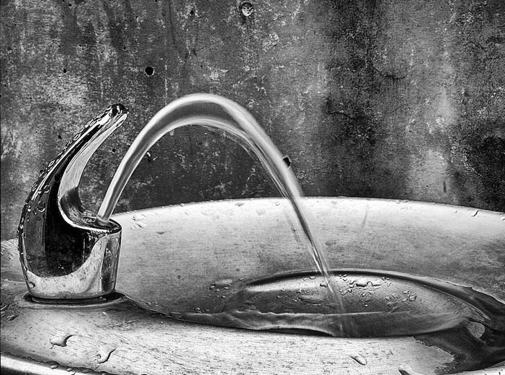 Ученые не рекомендуют обеззараживать воду серебром