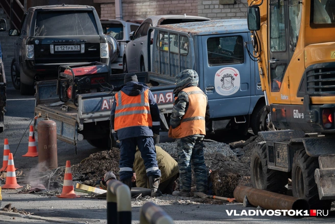 Пробка тянется с самого утра | Источник: Елена Буйвол / VLADIVOSTOK1.RU