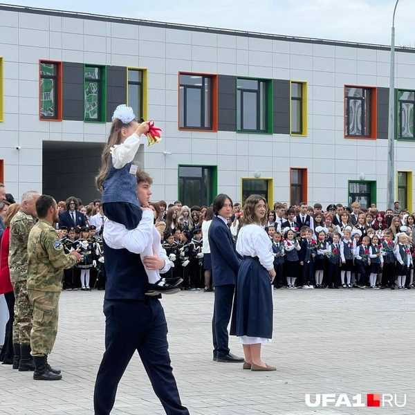 Первый звонок | Источник: Андрей Бирюков / UFA1.RU
