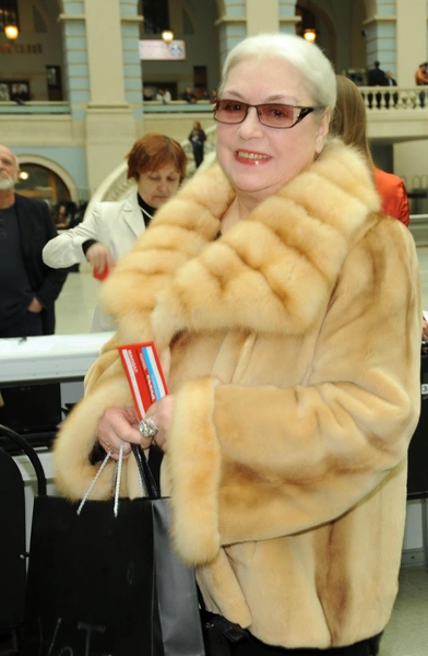 Лидия Федосеева-Шукшина | www.starhit.ru