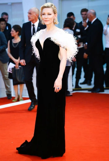 Кейт Бланшетт на Венецианском кинофестивале, 31 августа | marieclaire.ru