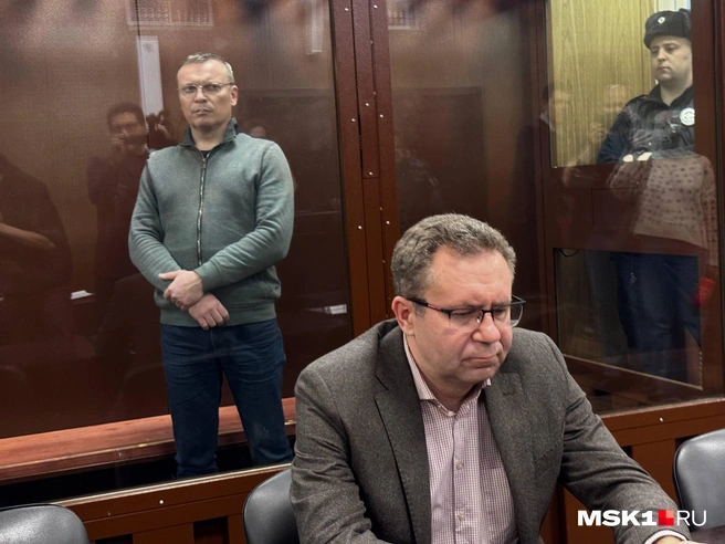 Фалейчик долго не садился, общаться с журналистами не спешил  | Источник: Дмитрий Толстошеев