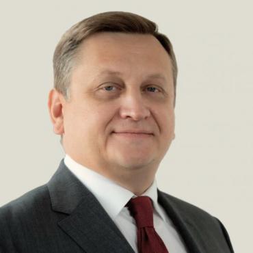 <p>Максим Костенко</p>
