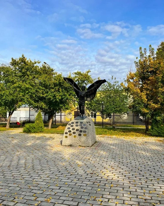 У памятника можно загадать желание | Источник: Министерство по туризму Пермского края
