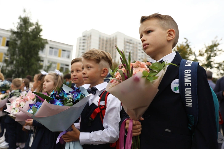 К 1 сентября готовы? Сколько денег потратили родители на сборы детей в школу в 2023 году