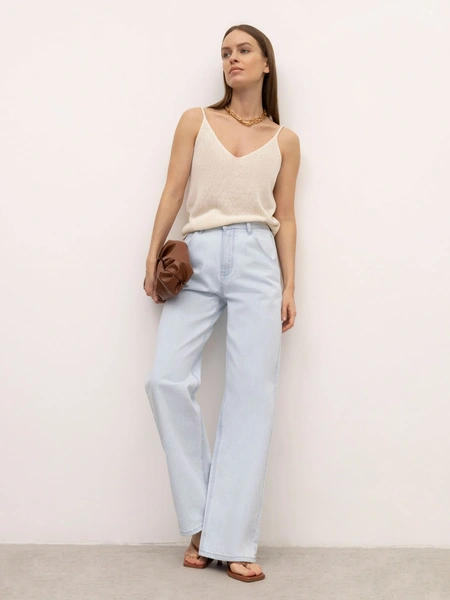 Джинсы EmkaЦена: 10 390 руб.Где купить: emkashop.ru