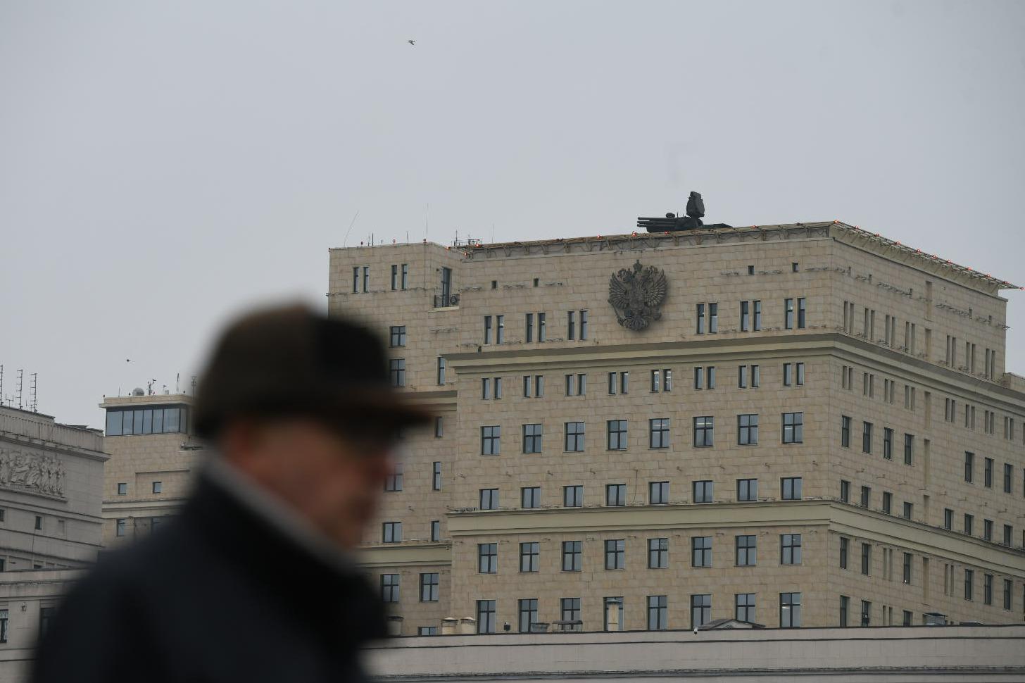 Военная техника в центре Москвы: почему ПВО находится на здании Министерства  обороны России, военные установки, зенитный ракетно-пушечный комплекс  Панцирь С-1, подробности, фото и видео, 20 января 2023 г. - 20 января 2023  - МСК1.ру