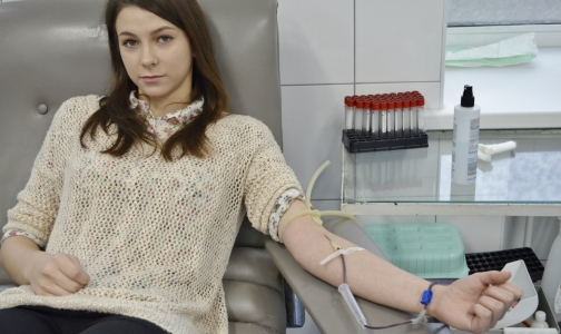 Молодые петербуржцы за один день сдали 560 литров крови