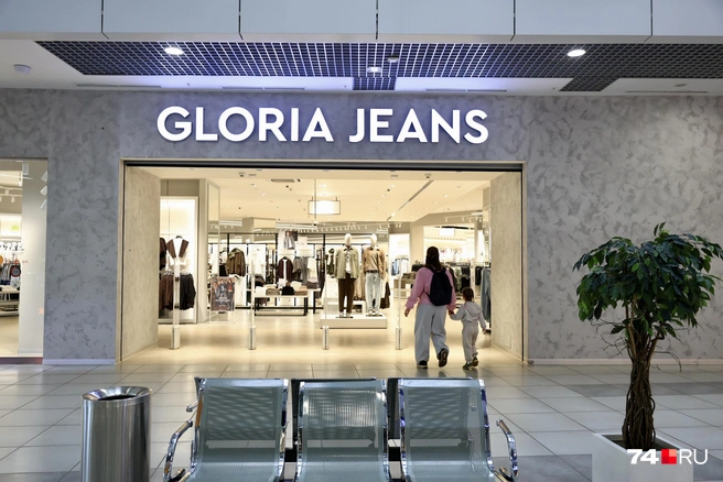 В «Алмазе» GJ заняла место ушедшего H&amp;M. Надолго ли? | Источник: Михаил Шилкин