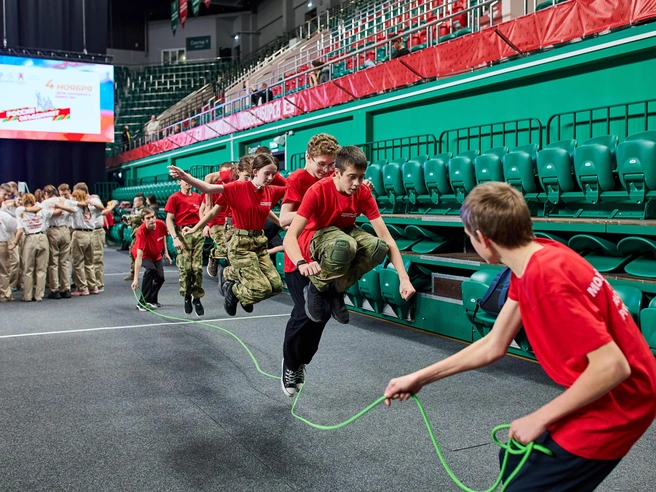 По словам министра культуры региона Юлии Шуклиной в ТАСС, в соревнованиях участвовали более 300 подростков из Новосибирска и области. | Источник: Александр Ощепков/NGS.RU