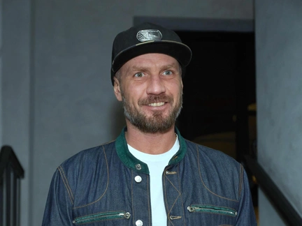 Сихарулидзе кормил потерявшую речь Бережную с ложечки, Домнина не покидала палаты Костомарова. Как фигуристы победили смерть
