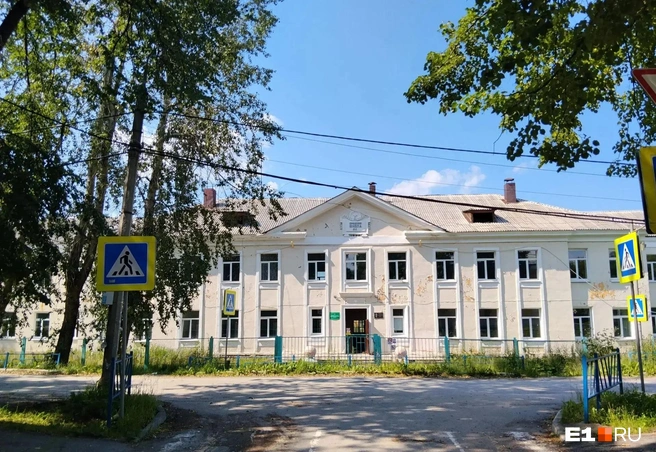 Родителям обещали, что школу отремонтируют, а в итоге ее закрыли навсегда | Источник: Екатерина, читательница E1.RU
