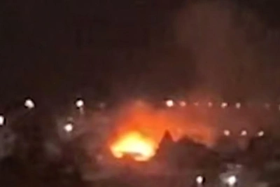 Пожар полностью охватил дом под Новосибирском