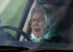 Крепче за баранку держись, шофер: 90-летняя Елизавета II за рулём