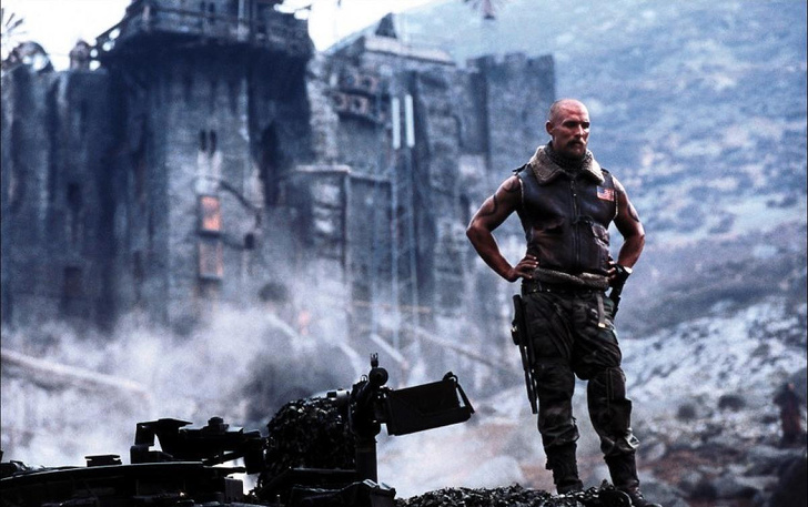 Кадр из кинофильма Reign of Fire