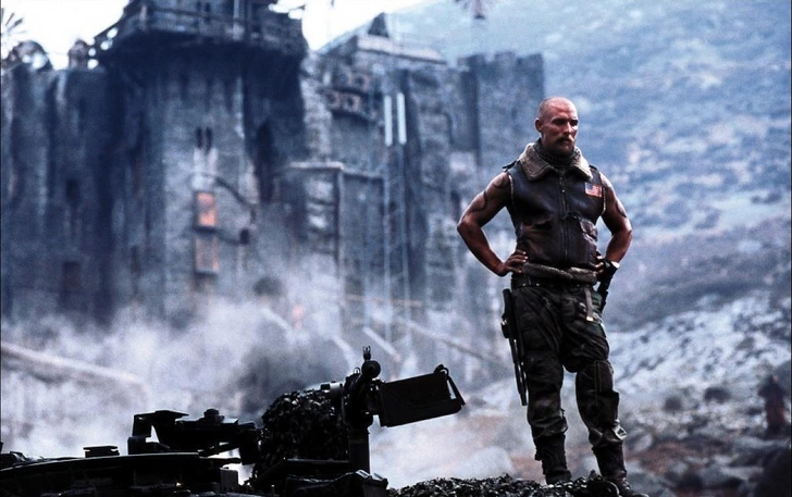 Кадр из кинофильма Reign of Fire