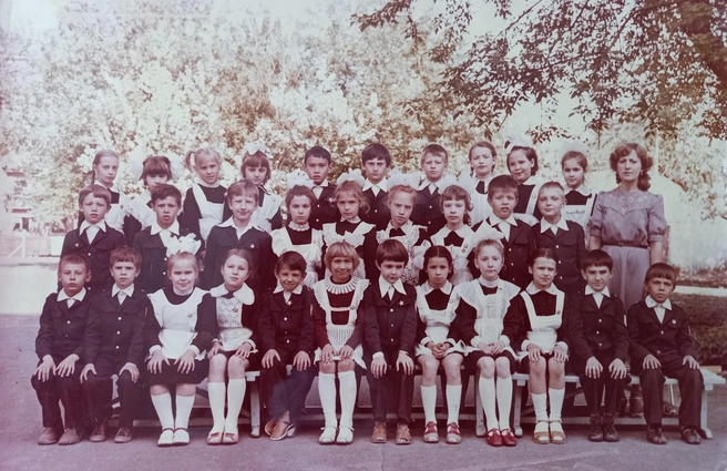 Ученики школы № 85 в 1982 году | Источник: В. Саломатов / pastvu.com